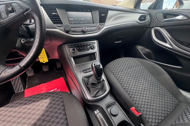 undefined Opel Astra fra 2019