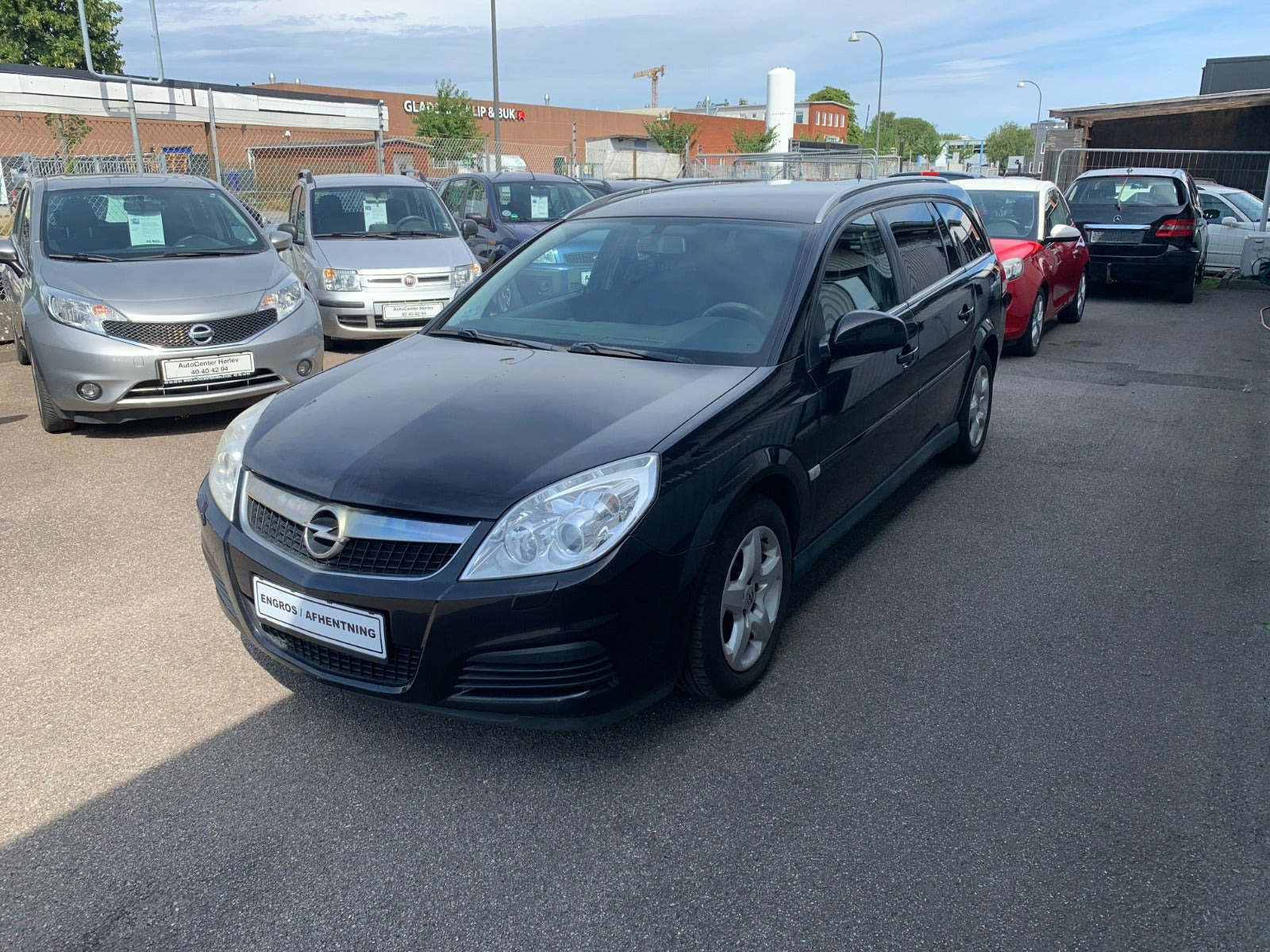 Sort Opel Vectra fra 2008