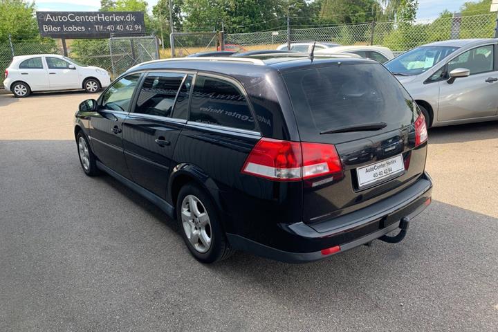 Sort Opel Vectra fra 2008