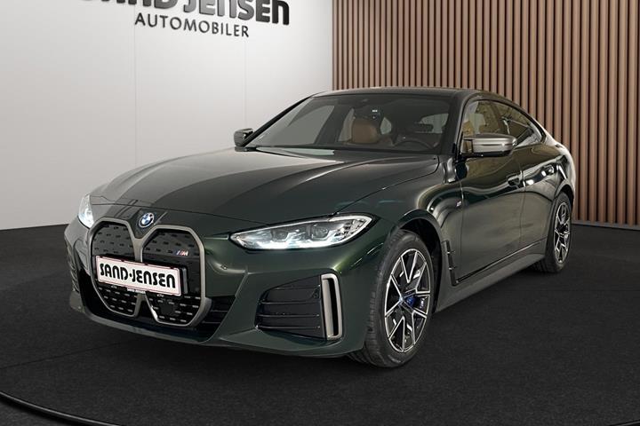 Grøn BMW i4 fra 2024