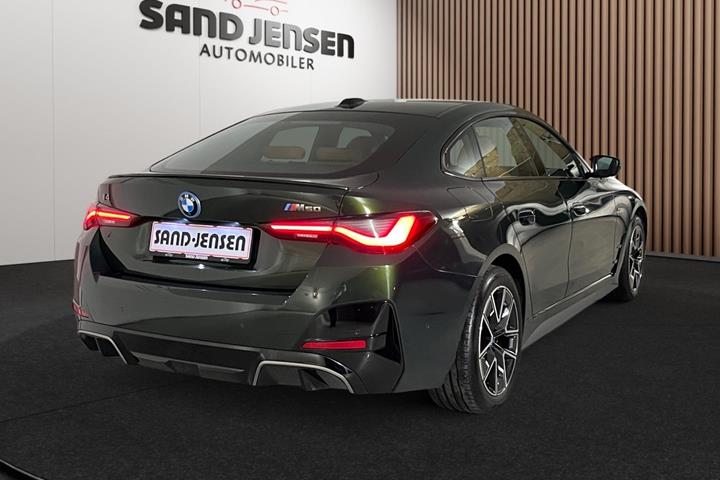 Grøn BMW i4 fra 2024