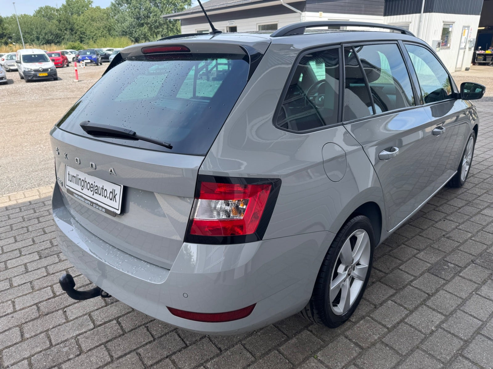 Grå Skoda Fabia fra 2022