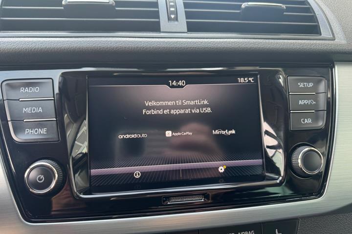 Grå Skoda Fabia fra 2022