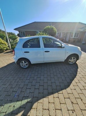 Hvid Nissan Micra fra 2012