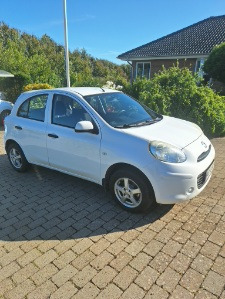 Hvid Nissan Micra fra 2012
