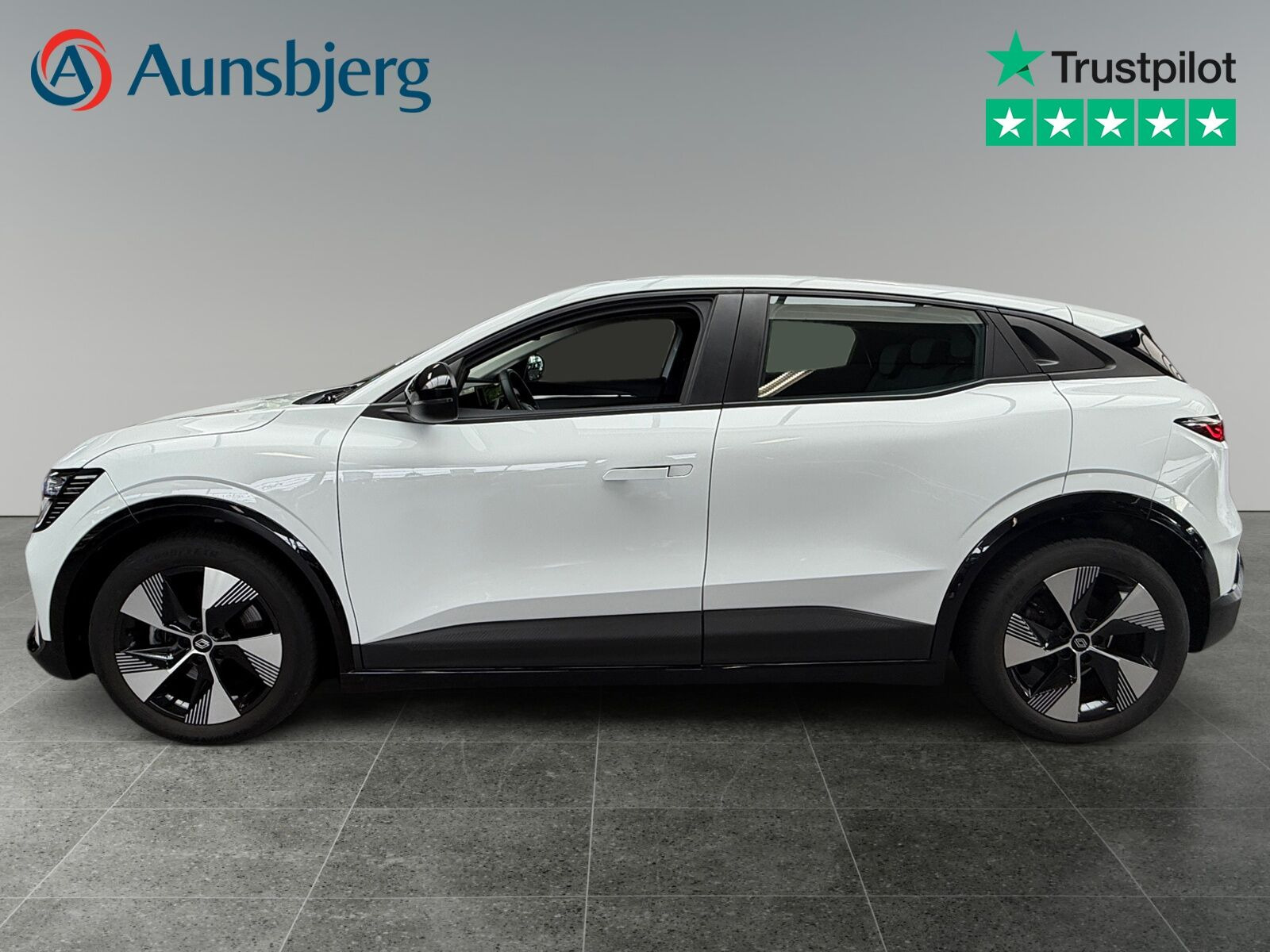 Hvid Renault Megane E-Tech fra 2022