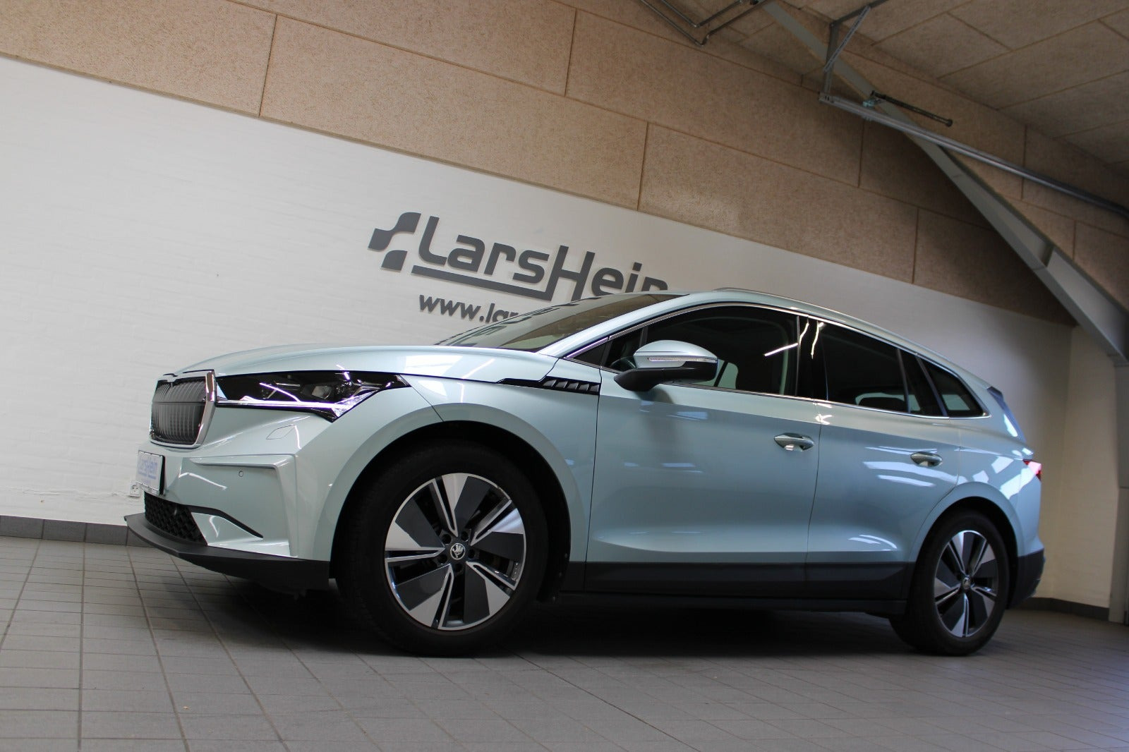 Sølv Skoda Enyaq fra 2023