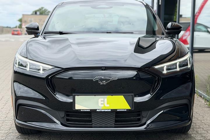 Sort Ford Mustang Mach-E fra 2023