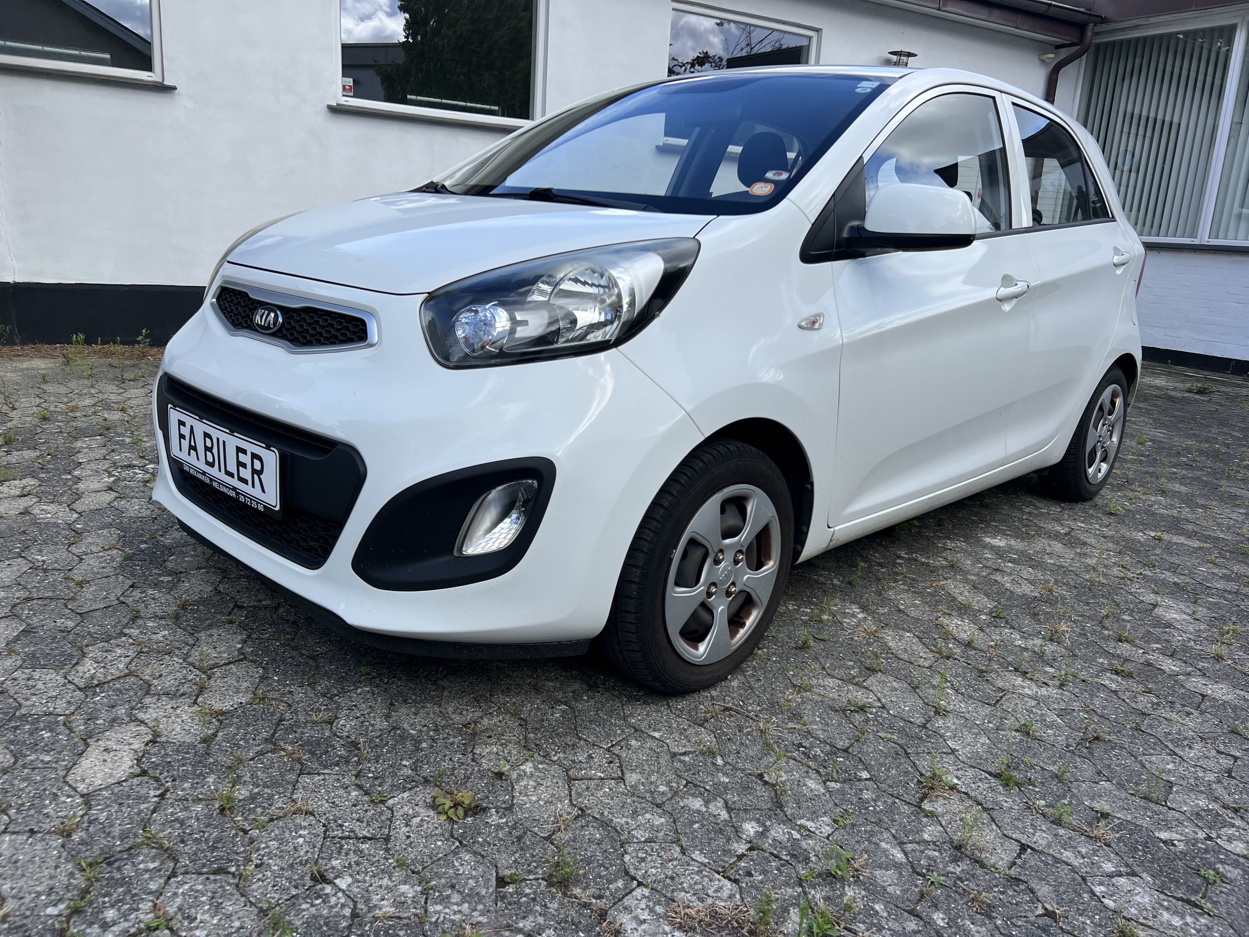 Hvid Kia Picanto fra 2014