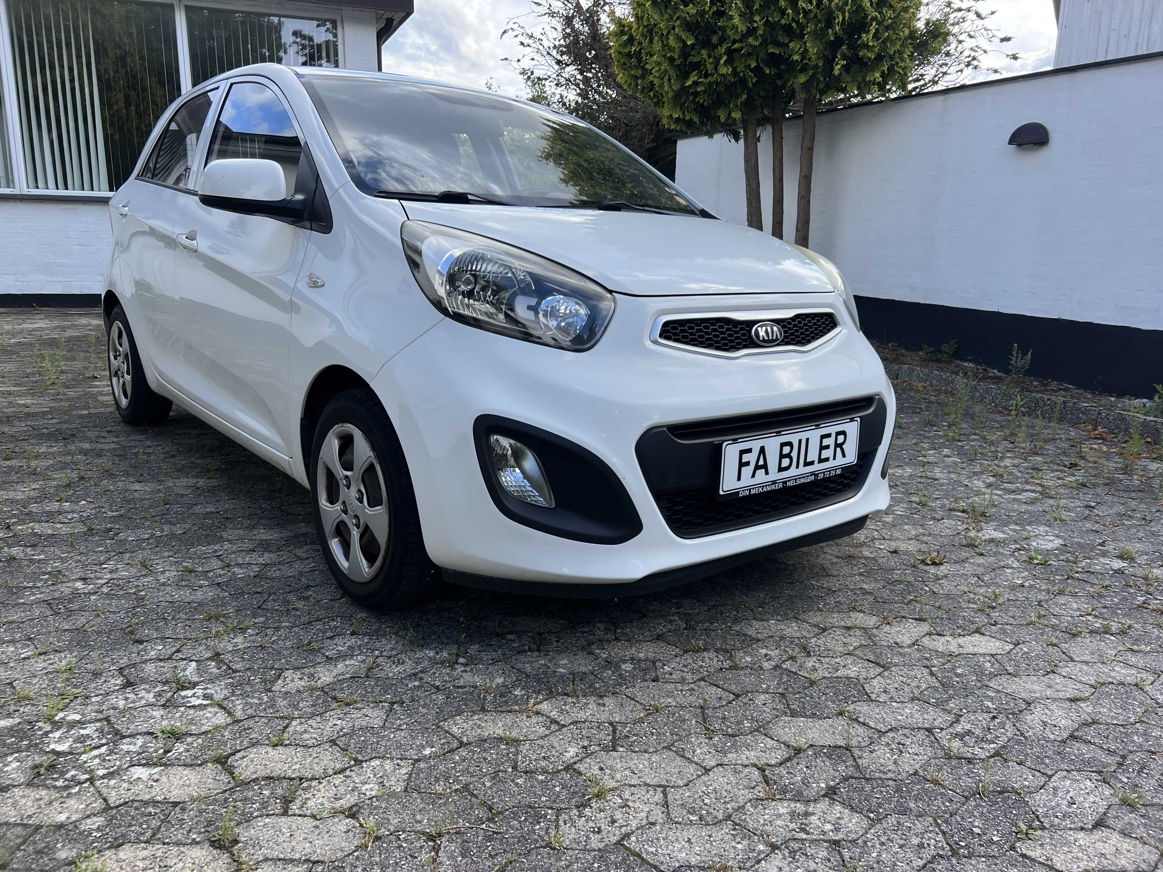 Hvid Kia Picanto fra 2014