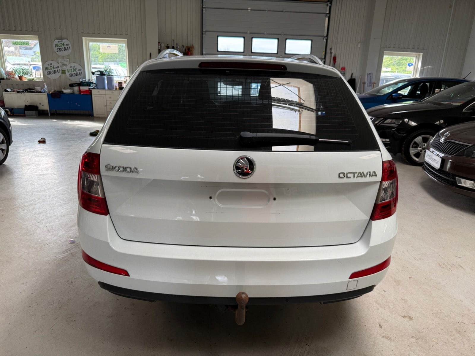 Hvid Skoda Octavia fra 2017