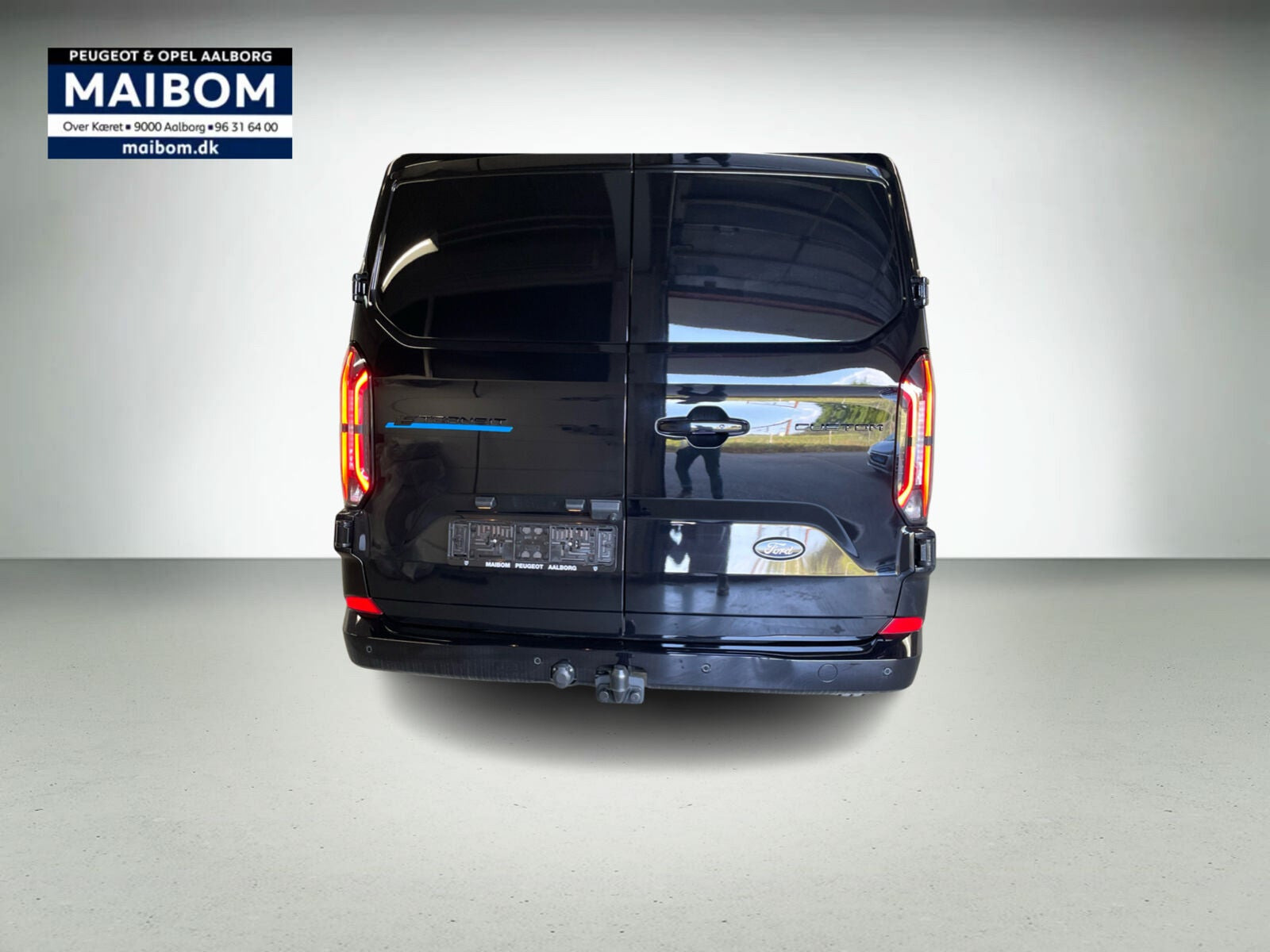 Sort Ford E-Transit Custom 340 L2 fra 2026