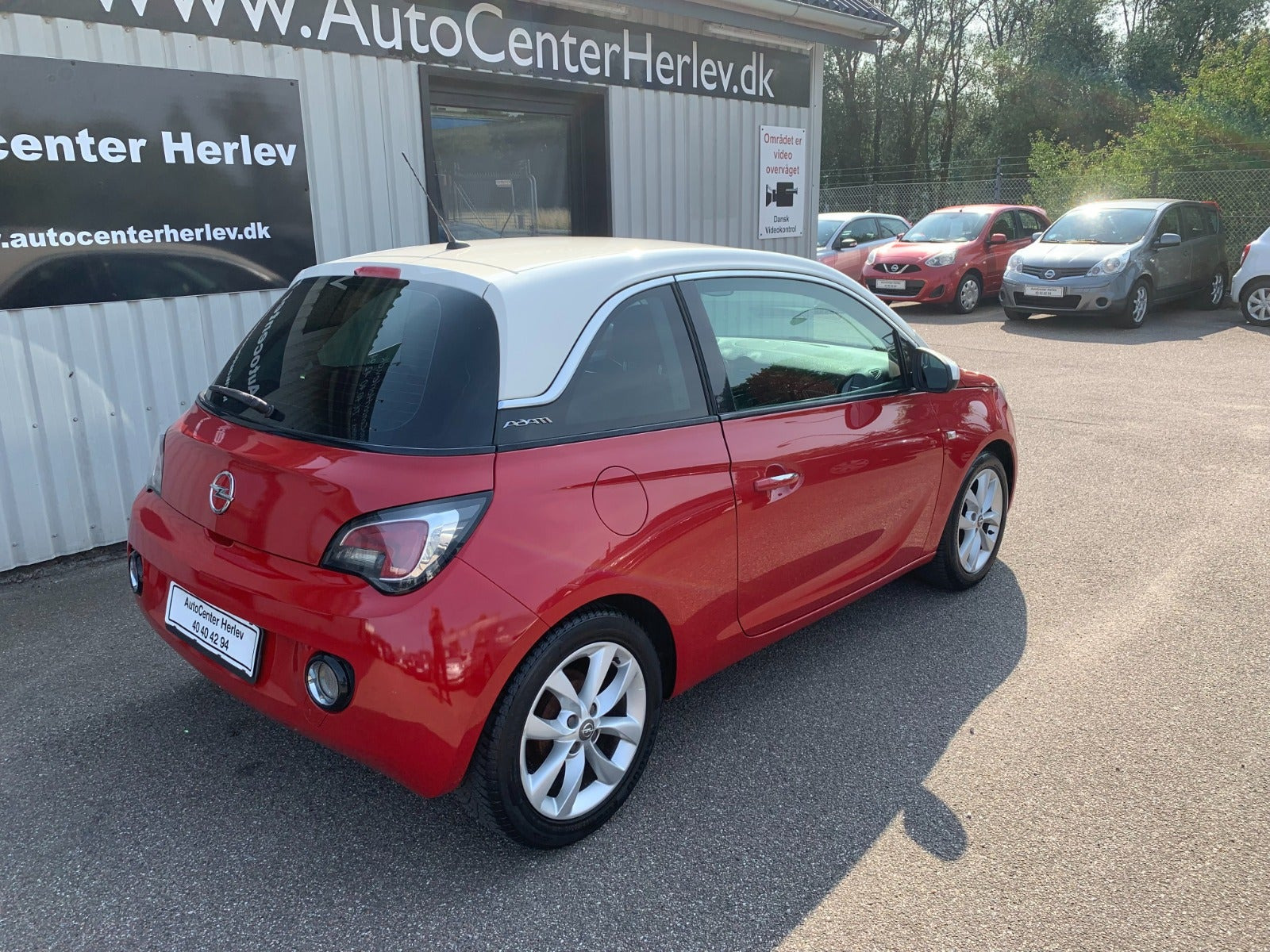 Rød Opel Adam fra 2013