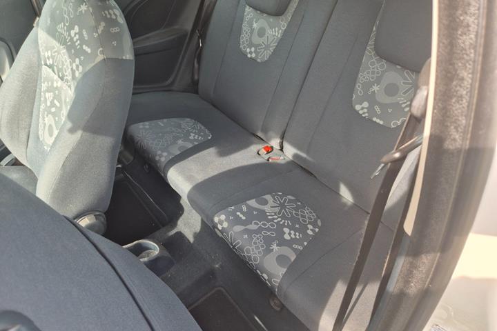 Hvid Ford Ka fra 2012