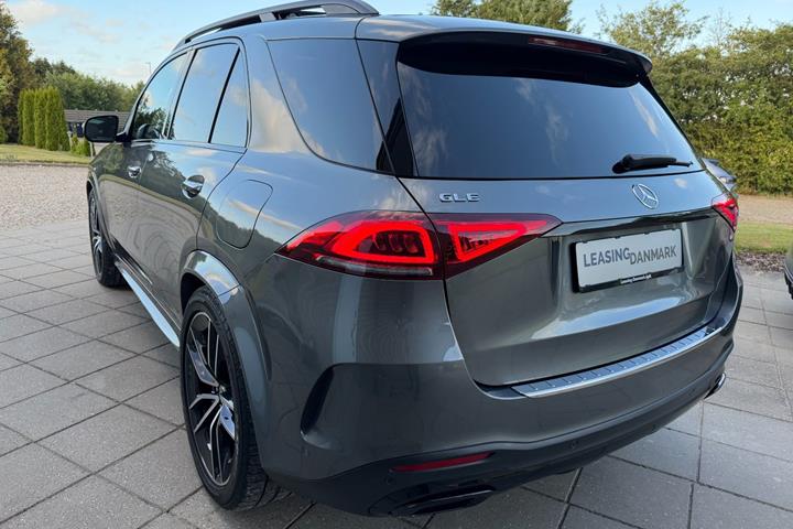 Grå Mercedes GLE350 de fra 2022