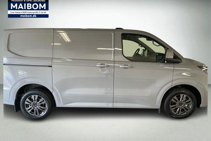 Grå Ford E-Transit Custom 320 L1 fra 2026