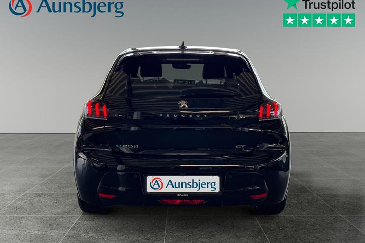 Sort Peugeot e-208 fra 2022