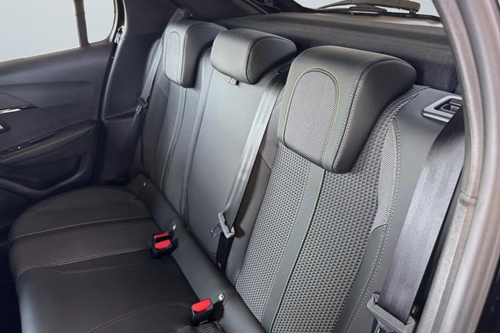 Sort Peugeot e-208 fra 2022