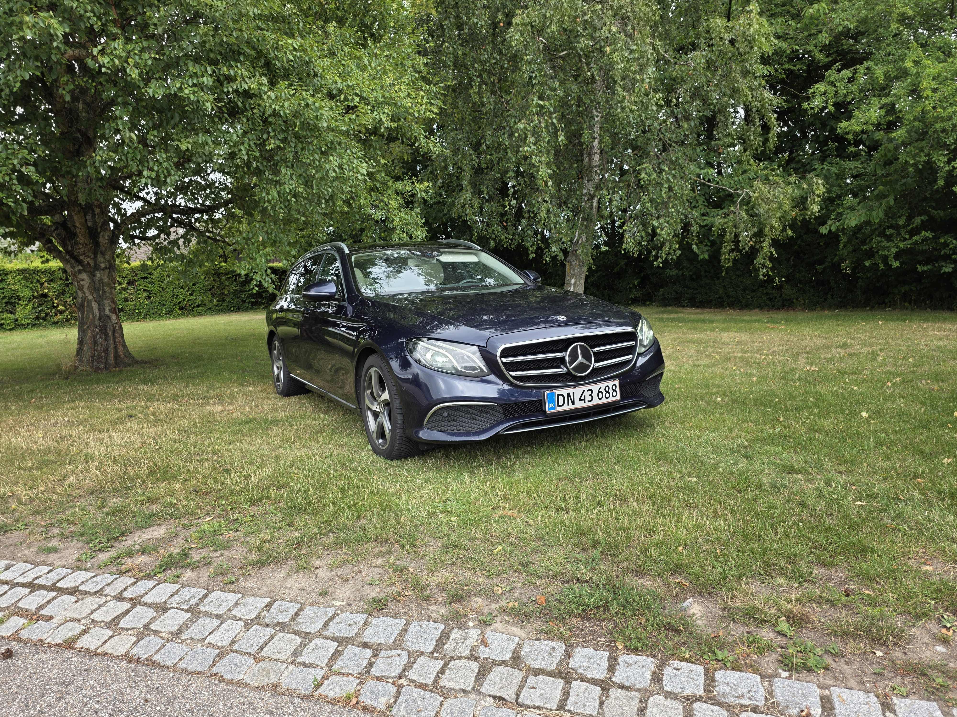 Mercedes E-Klasse 2,0 300 d Staioncar 9G-TRONIC