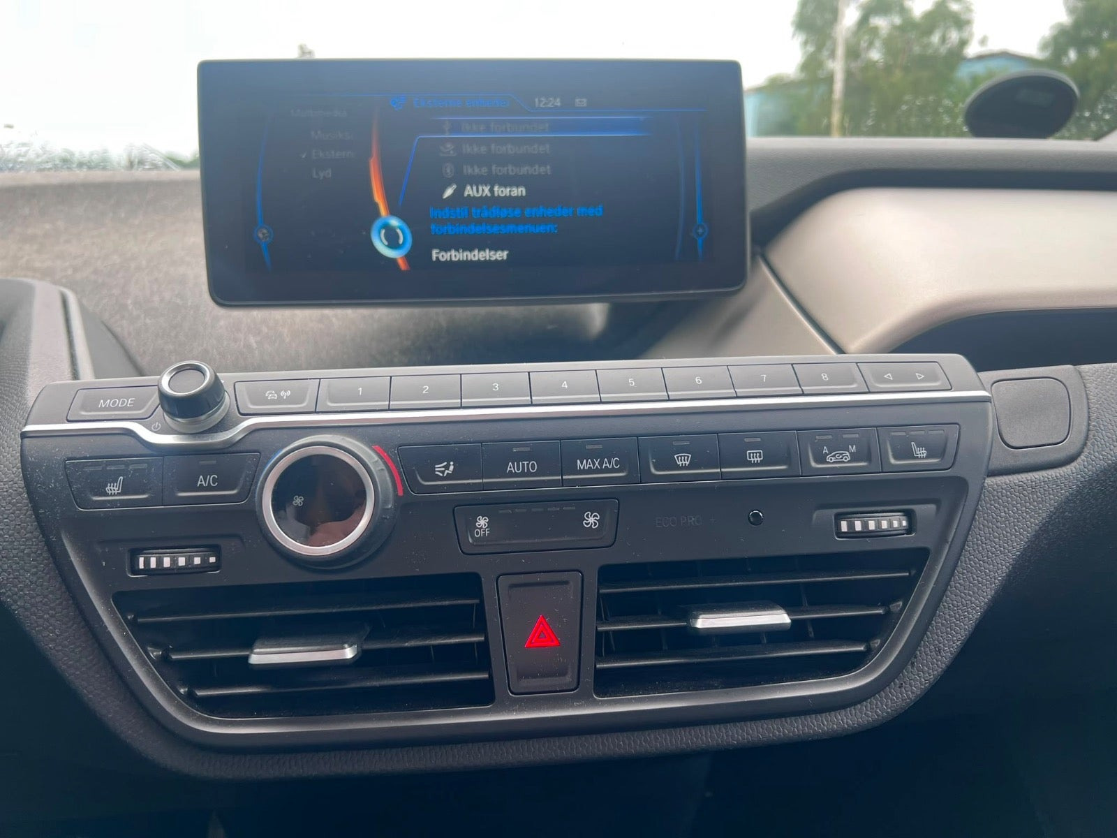 Hvid BMW i3 fra 2015