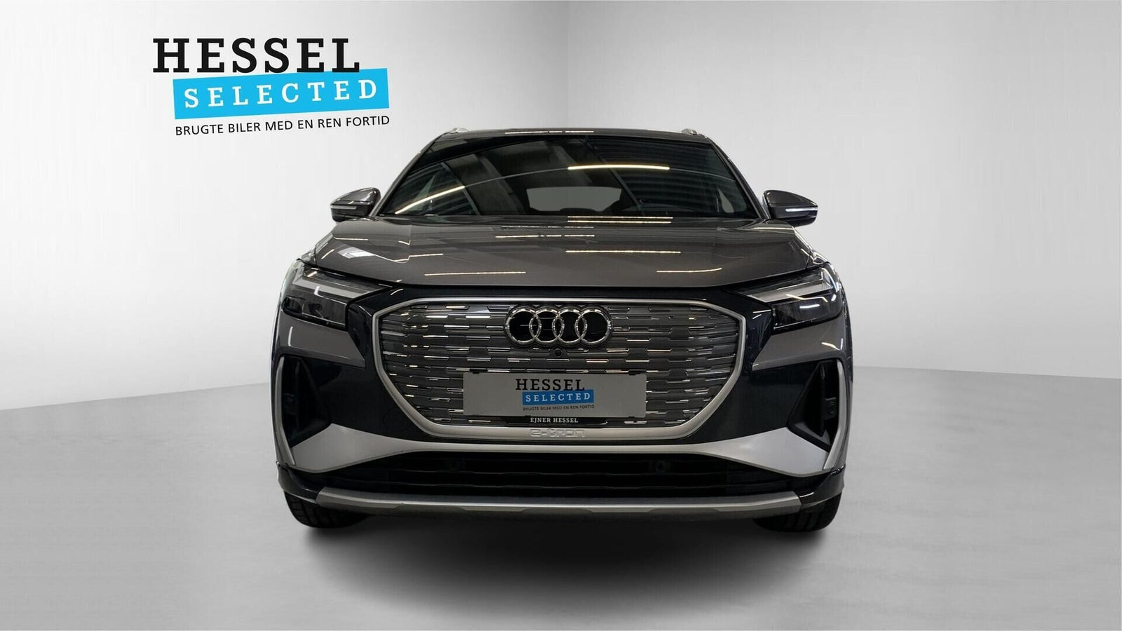 Grå Audi Q4 e-tron fra 2025