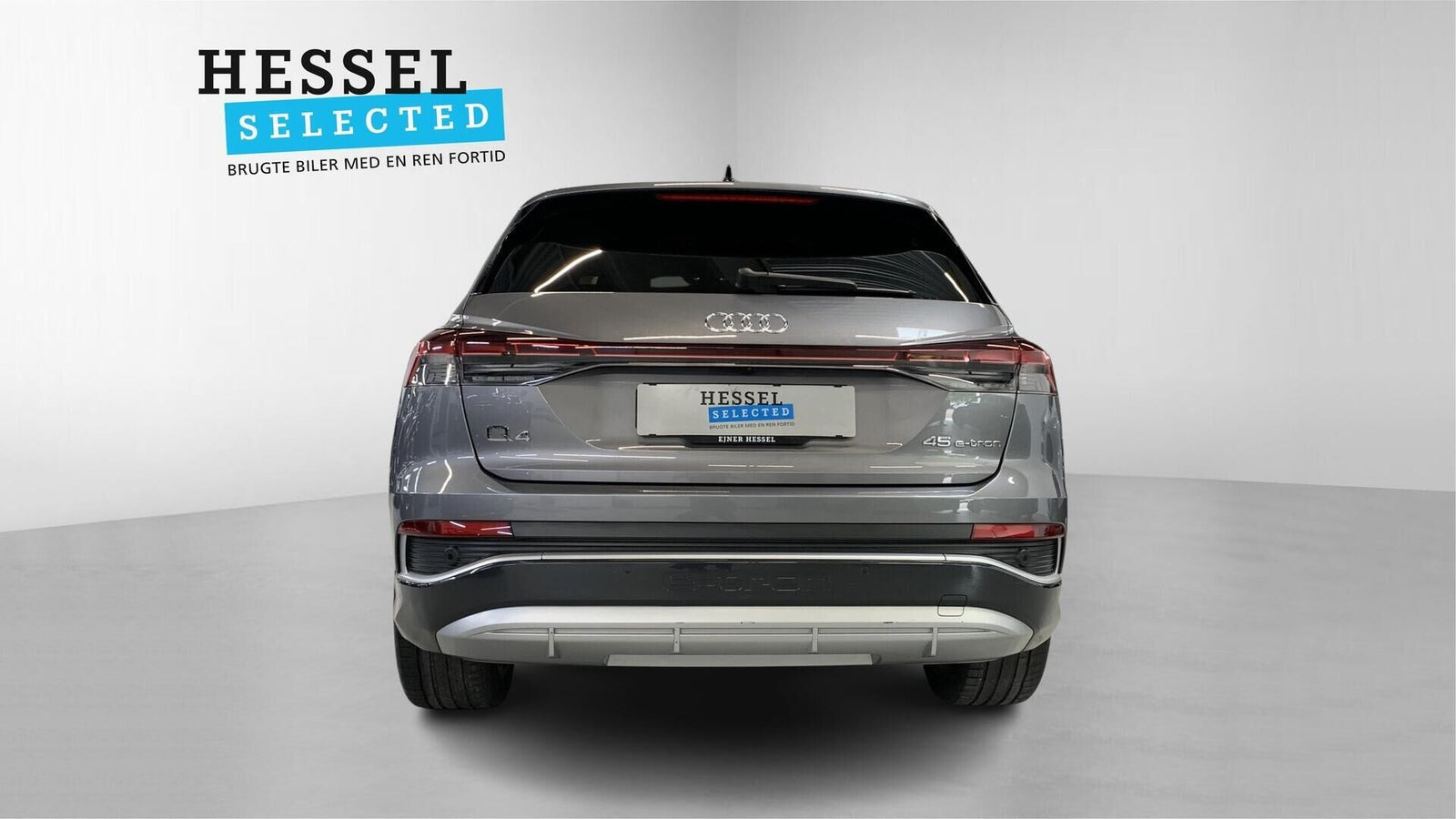 Grå Audi Q4 e-tron fra 2025