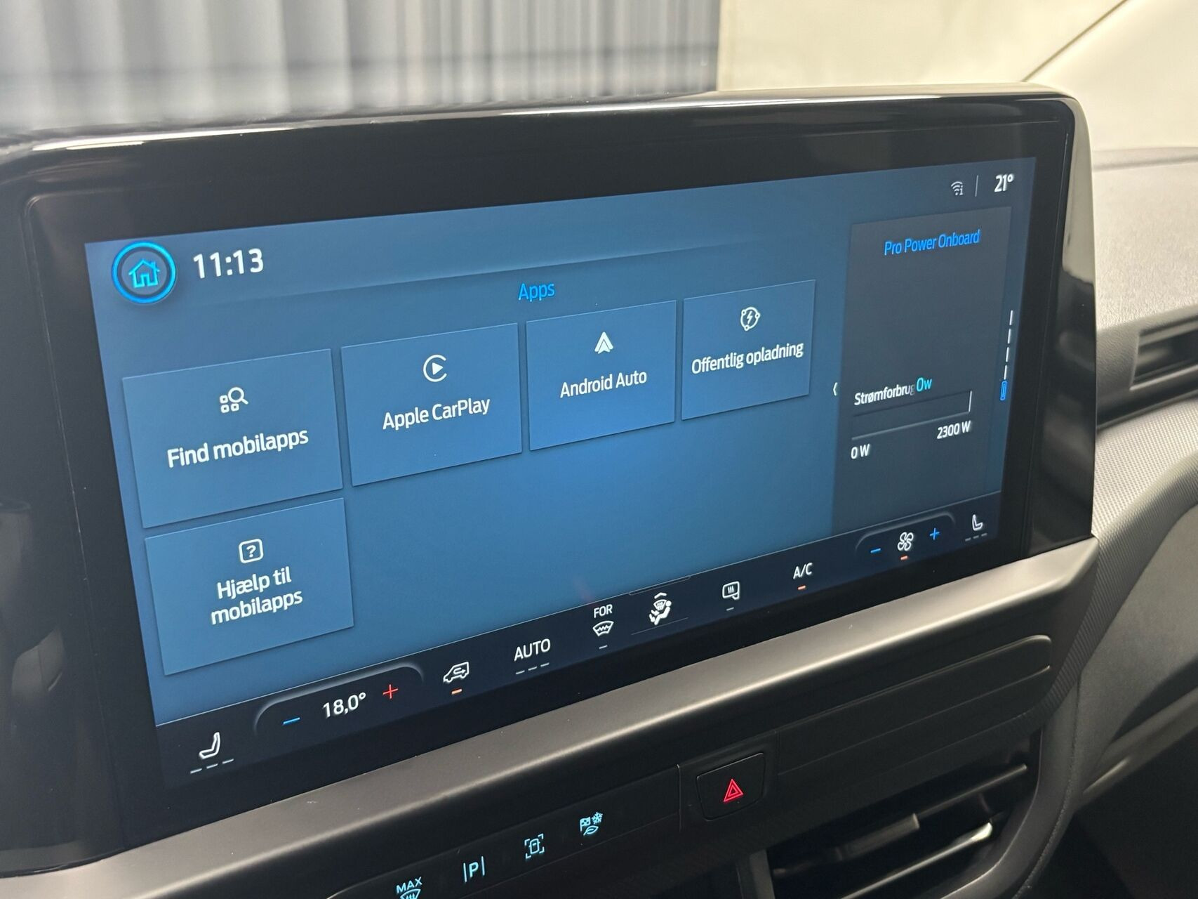 Blå Ford E-Transit Custom fra 2024