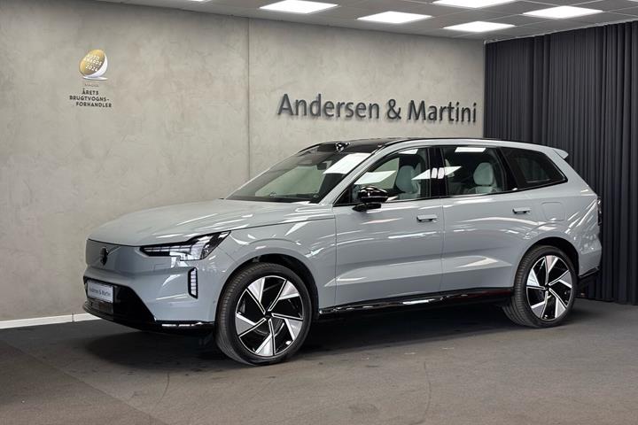 Grå Volvo EX90 fra 2026