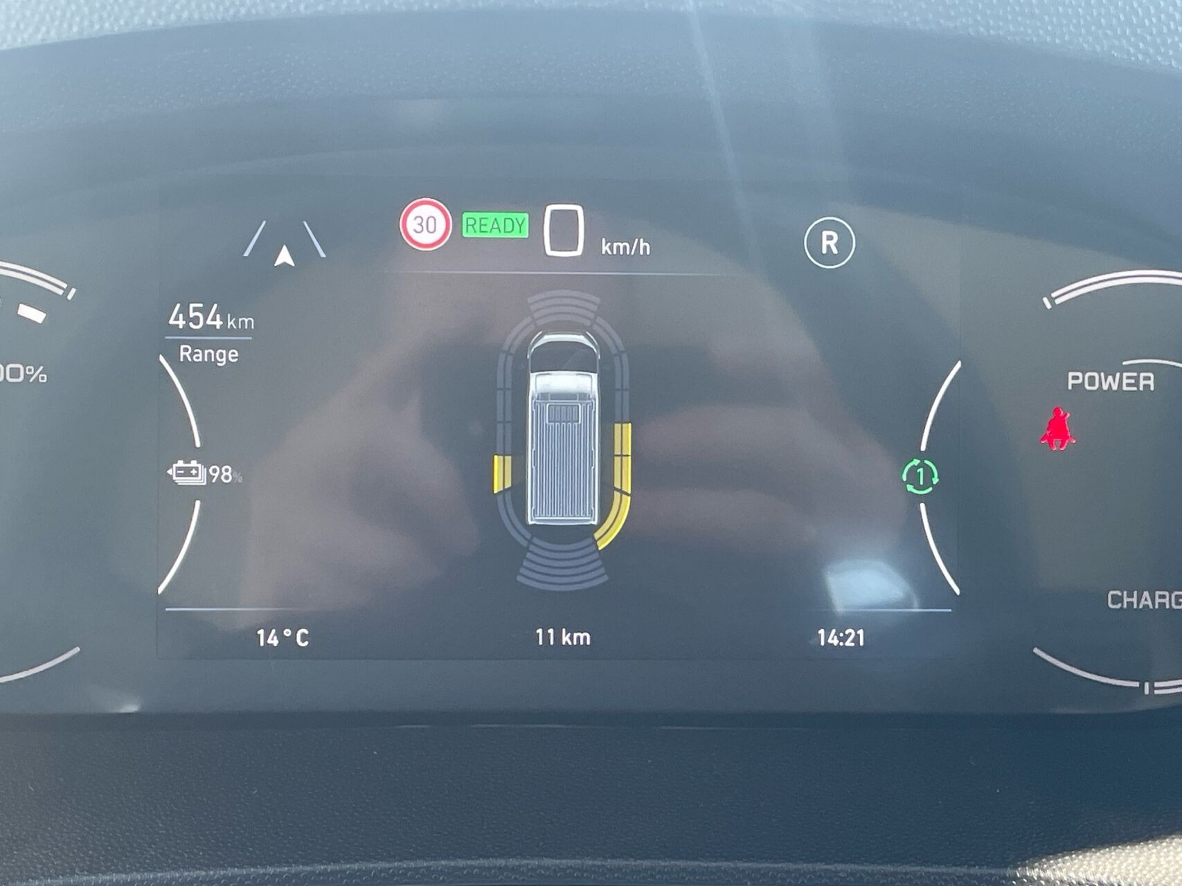 Hvid Peugeot e-Boxer fra 2024