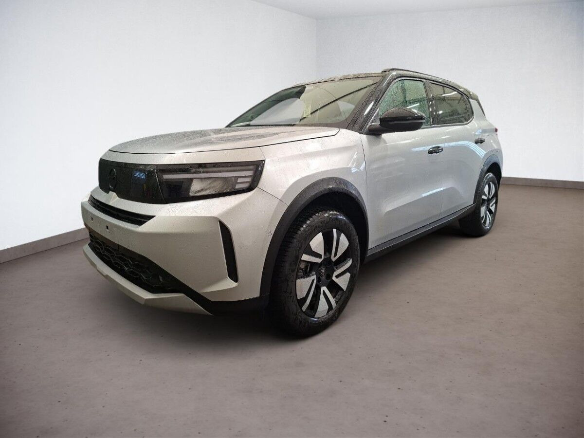 Sølv Opel Frontera fra 2025