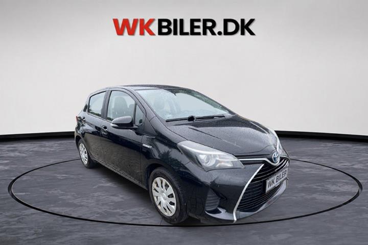 Sort Toyota Yaris fra 2015
