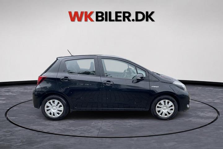 Sort Toyota Yaris fra 2015