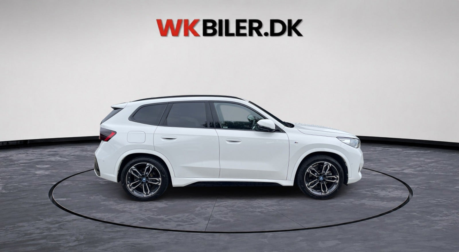 Hvid BMW iX1 fra 2023
