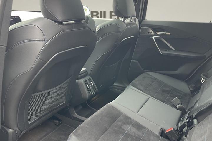 Hvid BMW iX1 fra 2023