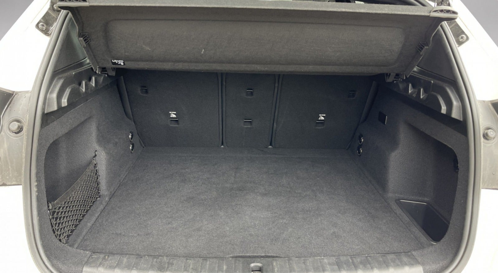Hvid BMW iX1 fra 2023