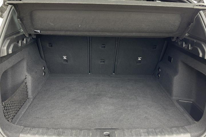 Hvid BMW iX1 fra 2023