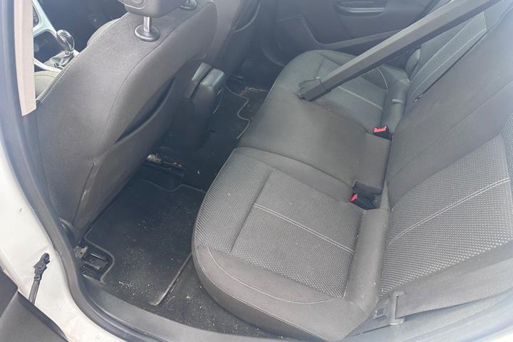 undefined Opel Astra fra 2015