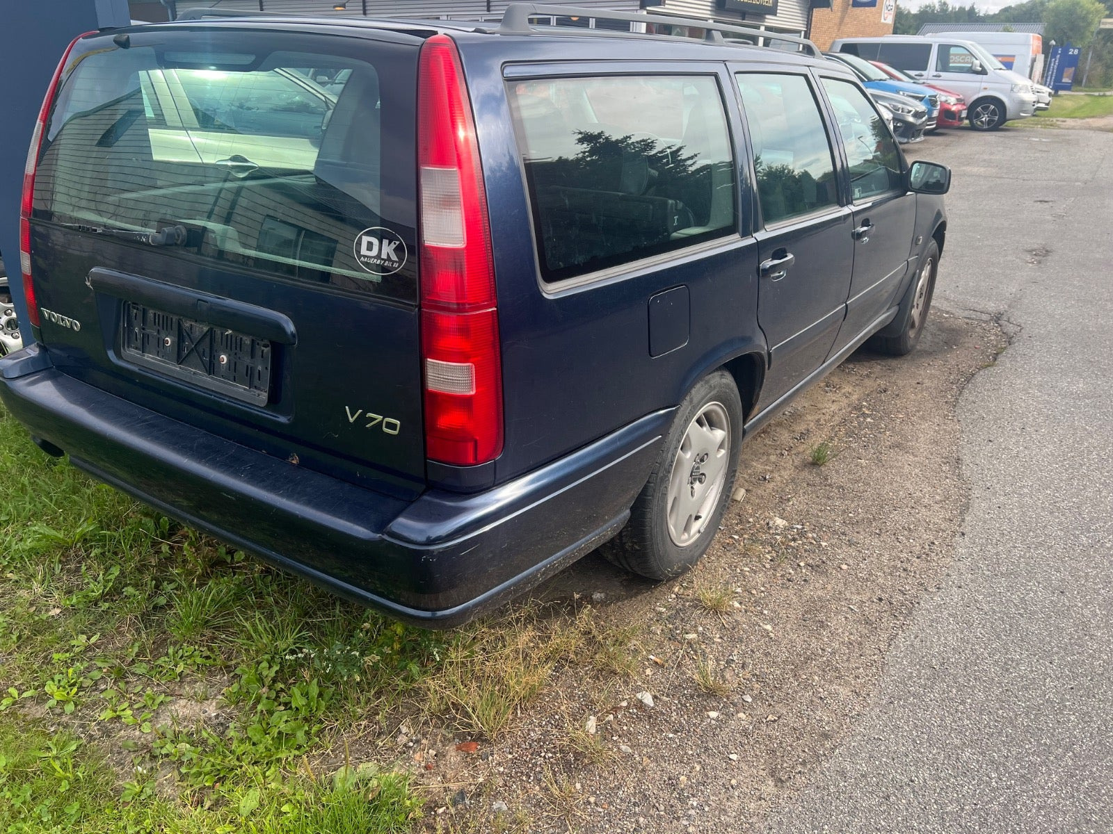 Blå Volvo V70 fra 1997