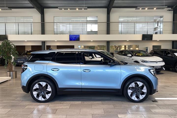 Blå Ford Explorer fra 2025