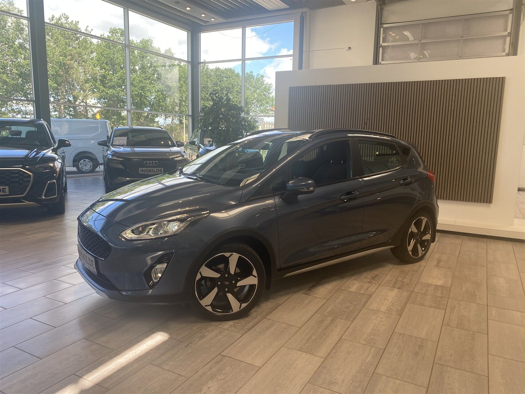 Blå Ford Fiesta fra 2020