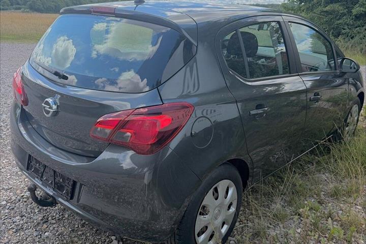Grå Opel Corsa fra 2017