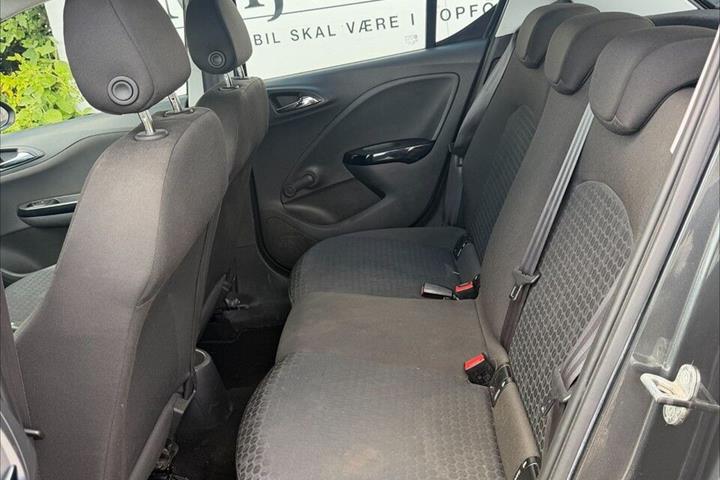Grå Opel Corsa fra 2017