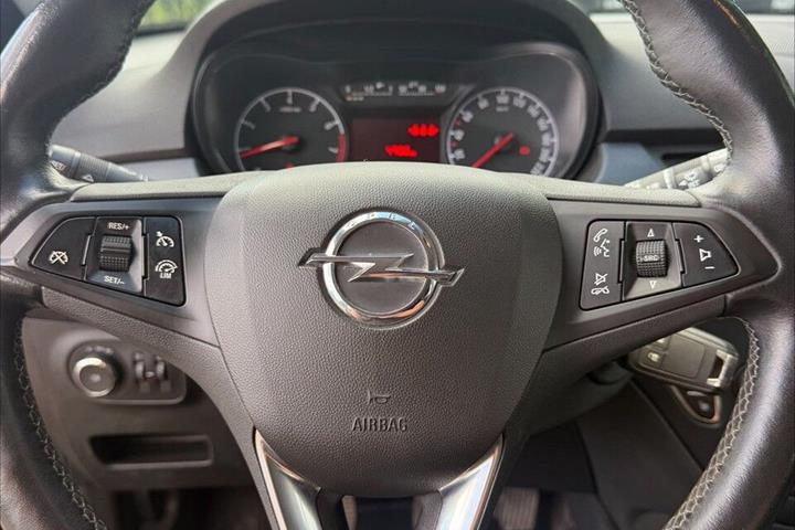 Grå Opel Corsa fra 2017