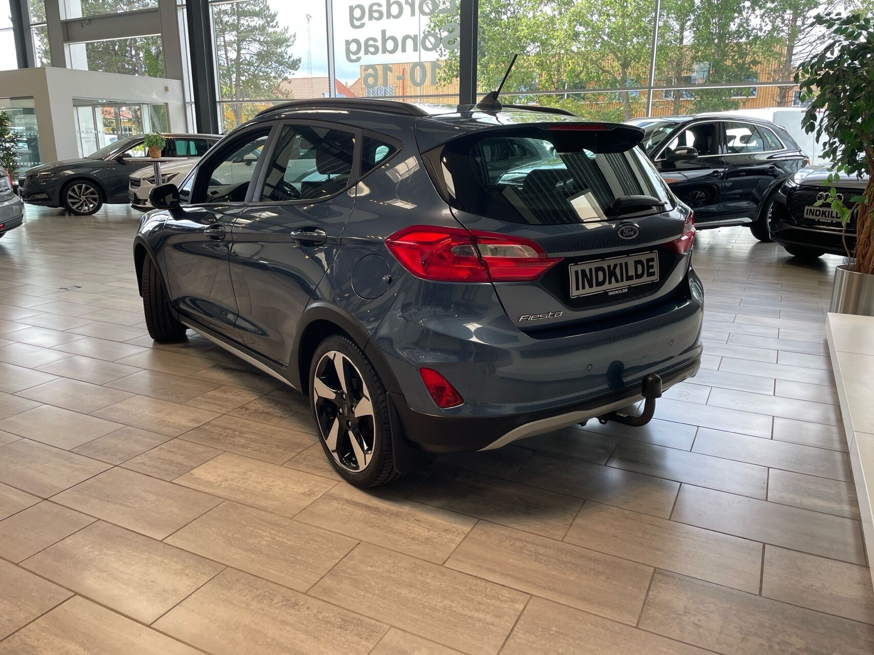 Blå Ford Fiesta fra 2020