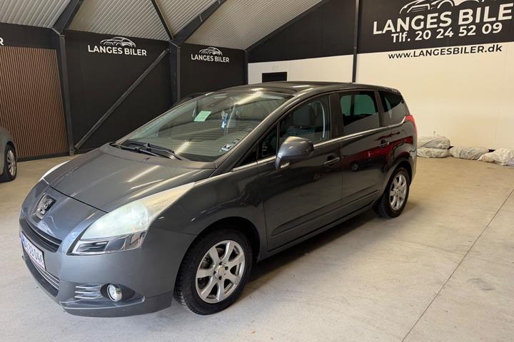 Grå Peugeot 5008 fra 2010