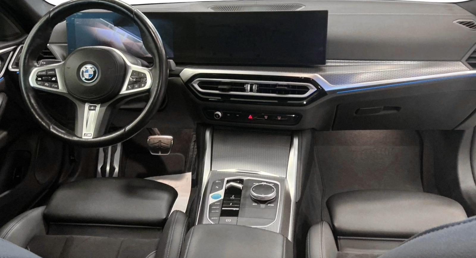 Hvid BMW i4 fra 2024