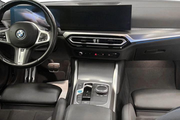 Hvid BMW i4 fra 2024