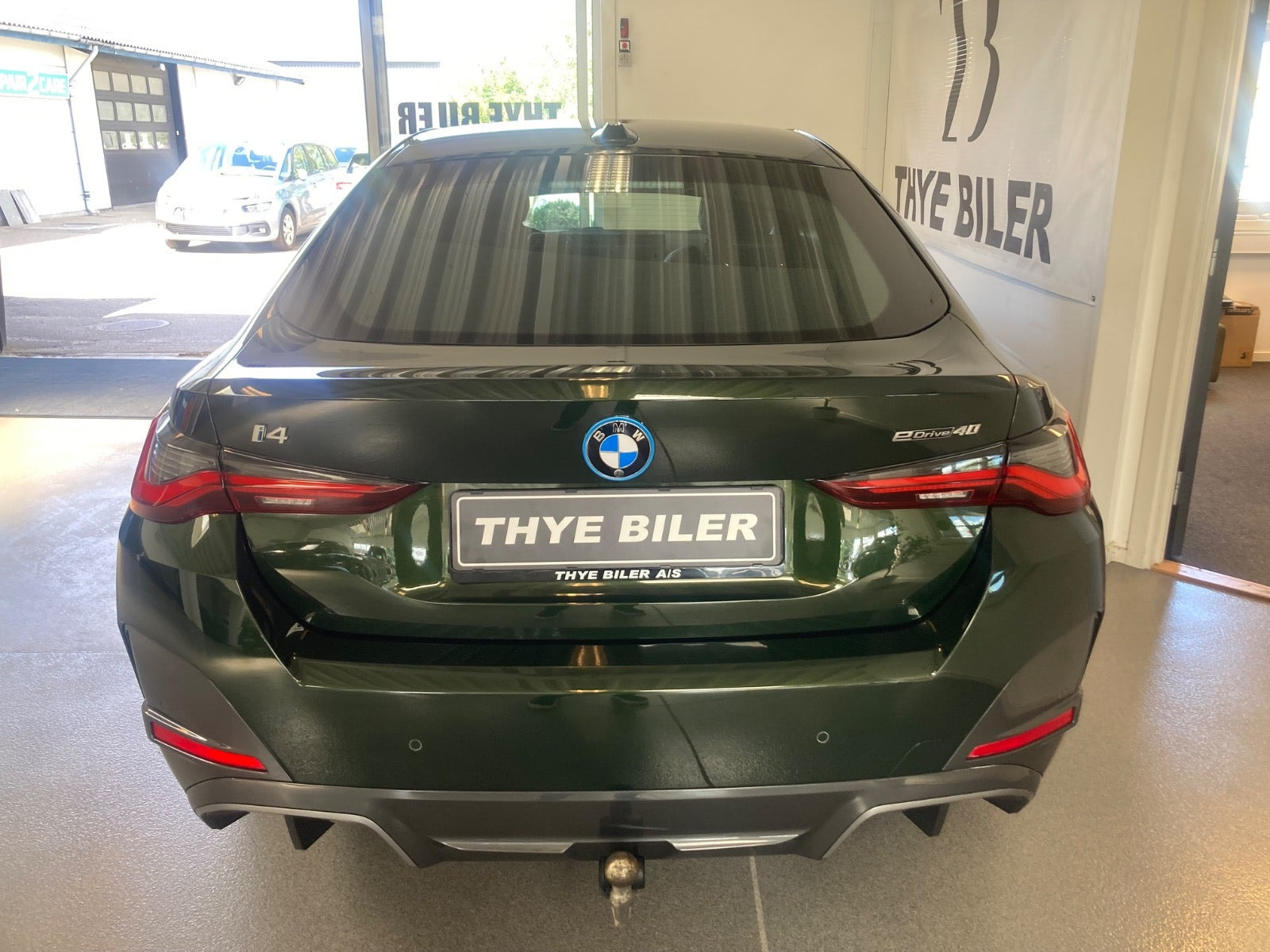 Grøn BMW i4 fra 2023