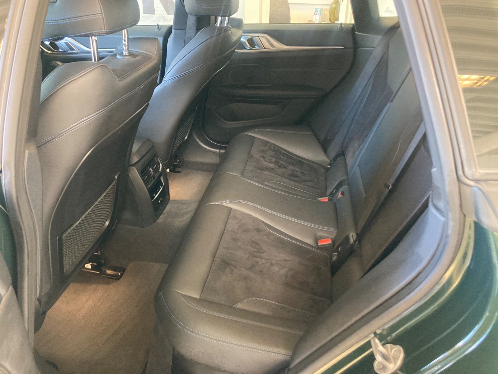 Grøn BMW i4 fra 2023