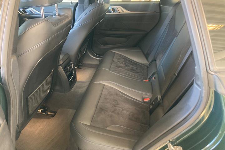 Grøn BMW i4 fra 2023
